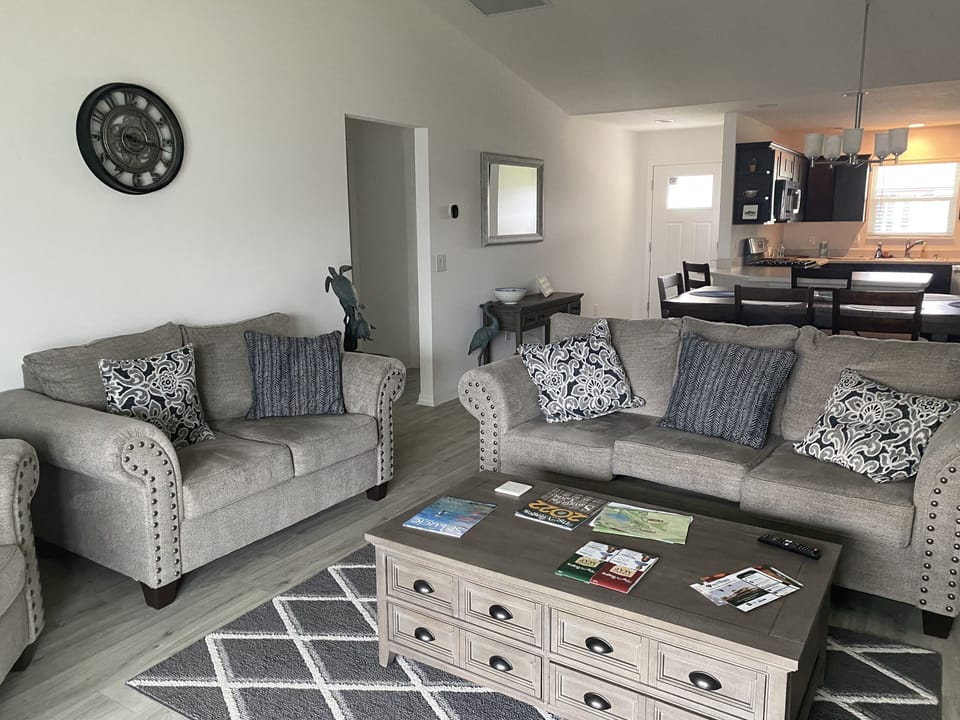 Living Room & Front Door
