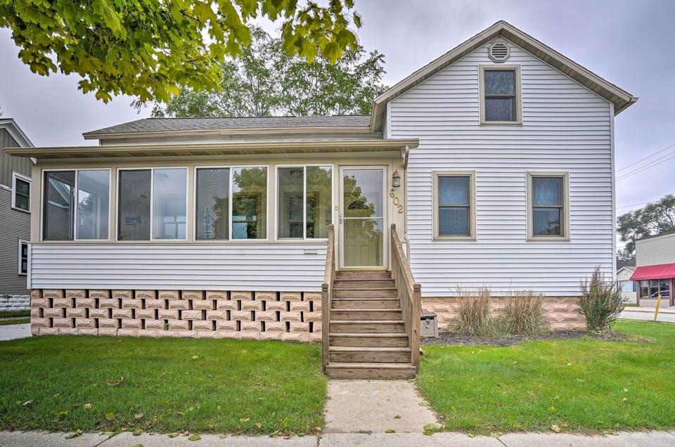Front Entrance | Keyless Entry