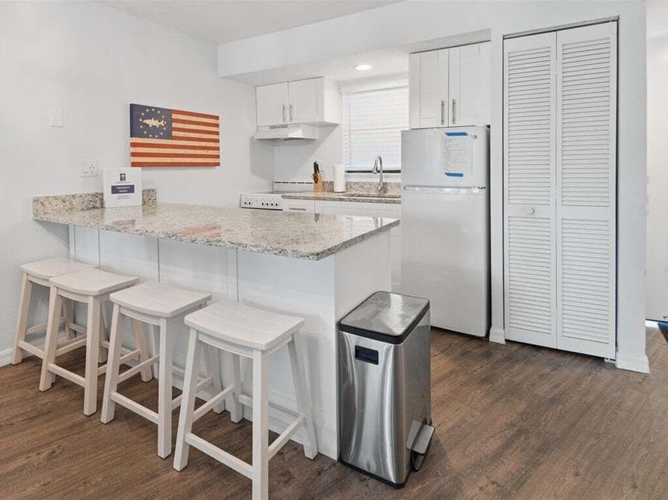 breakfast bar and kitchen