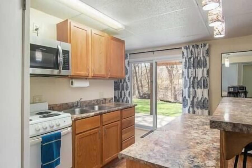 4a949761 13f5 4b9b bd25 ef5ad58b1ca3