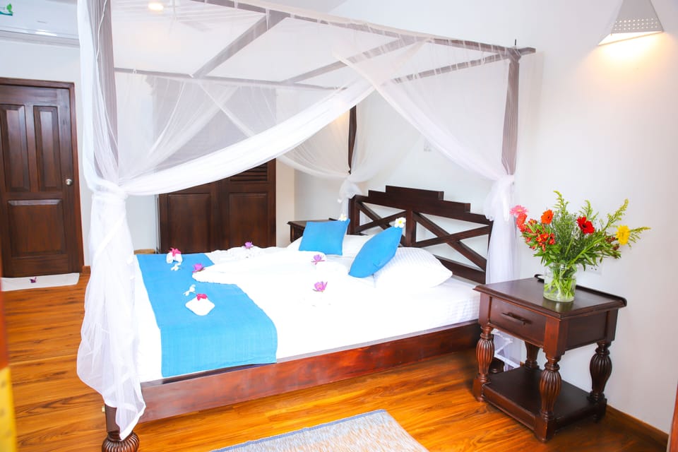 1 King Size Double Bed in the Double Room with Terrace in the groundfloor