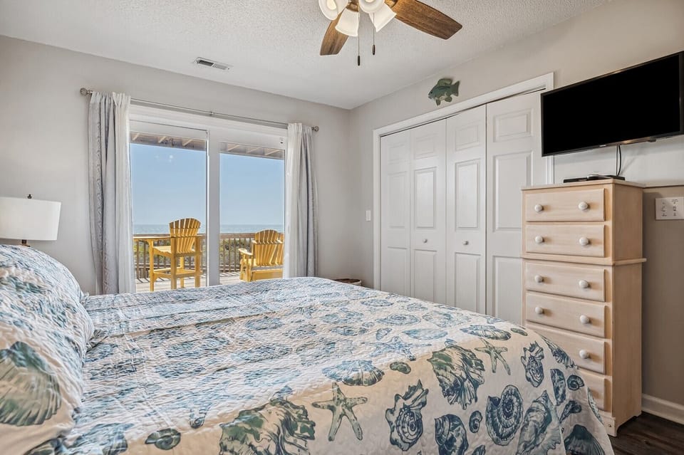 Bedroom 1 (2)