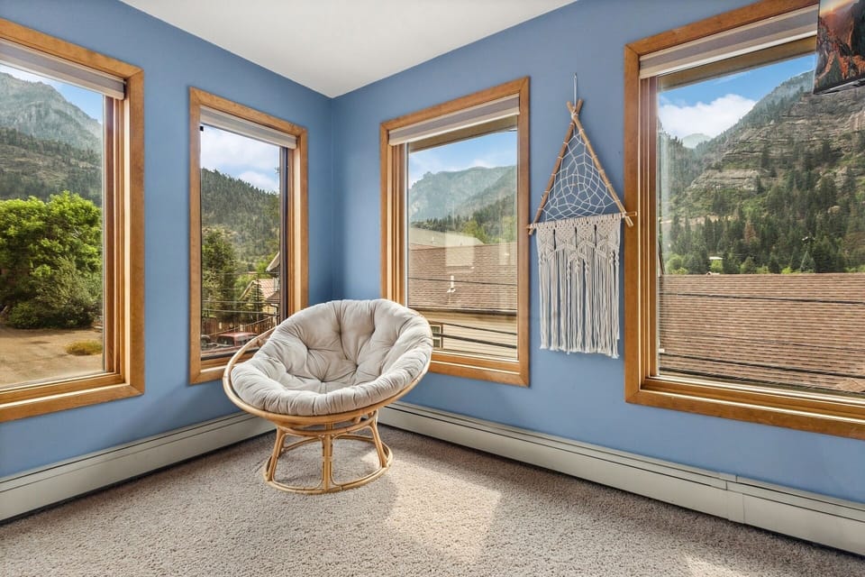 Bedroom 3 - cozy chair with view of Ouray