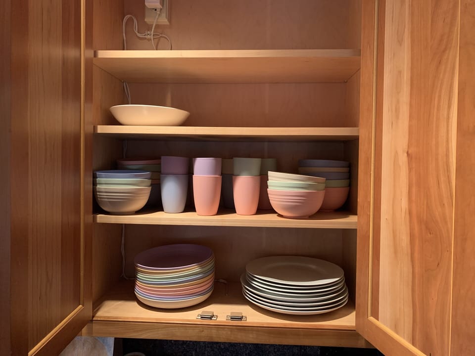 Plenty of dishwasher-safe, unbreakable dishes for all the kids.