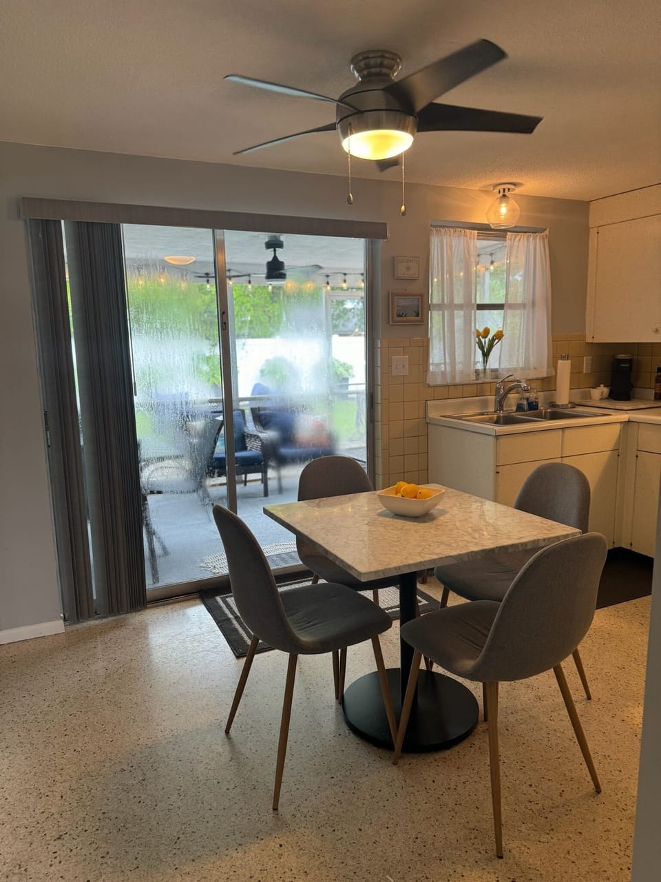 Kitchen with Dinette Table for 4