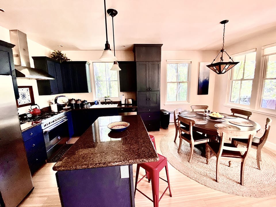 A fully equipped kitchen provides everything you need to prepare delicious meals