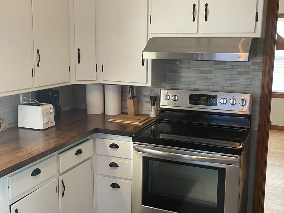 Completely stocked kitchen. 