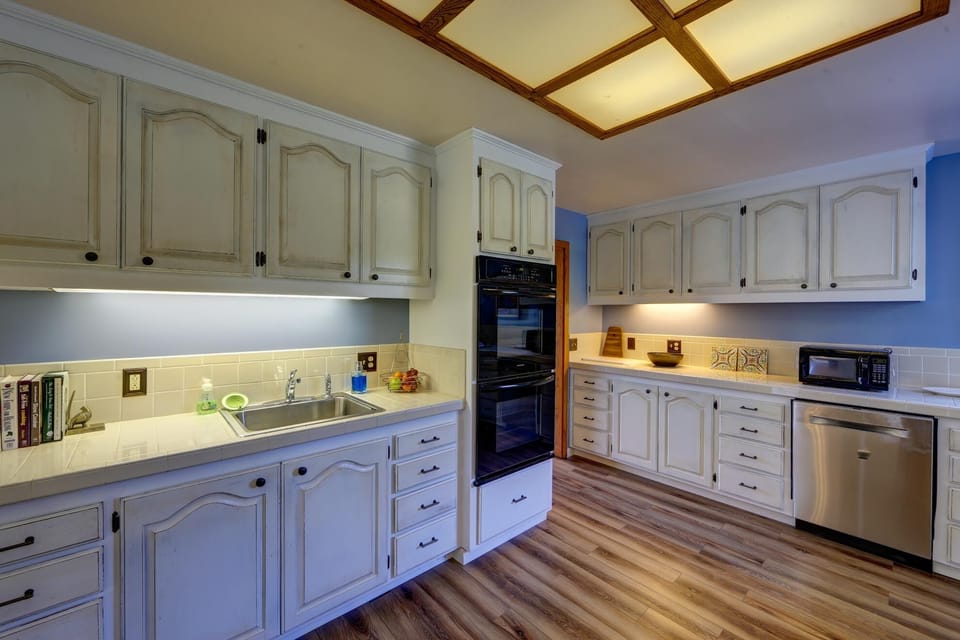 Kitchen, Second Sink and Double Oven,  New Dishwasher