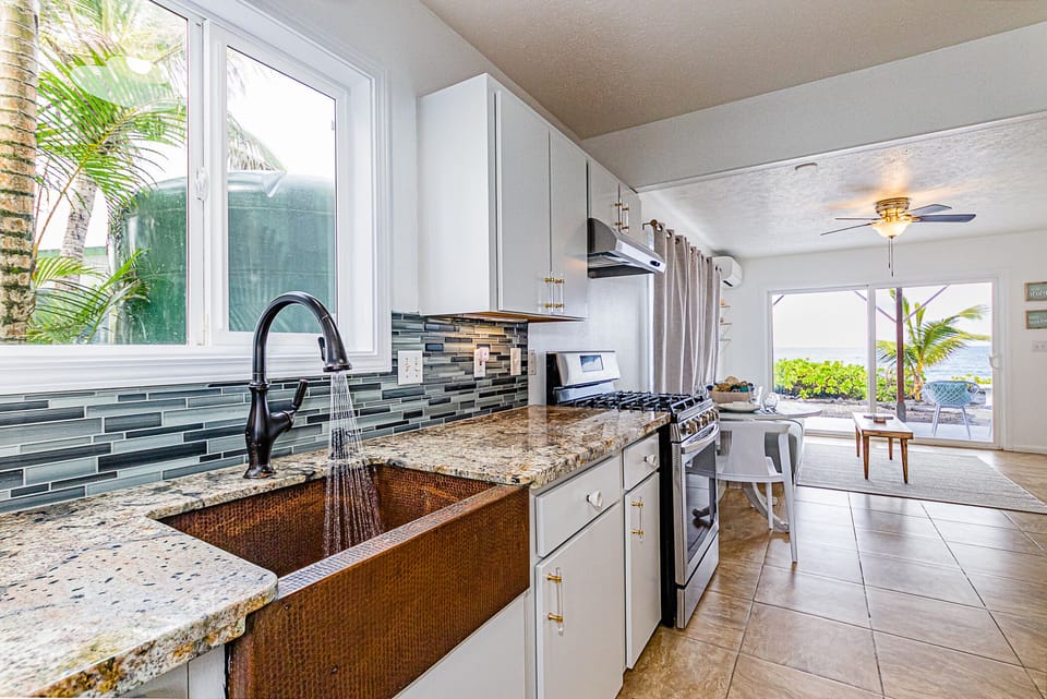 Chef's kitchen with everything you need to cook and serve meals!