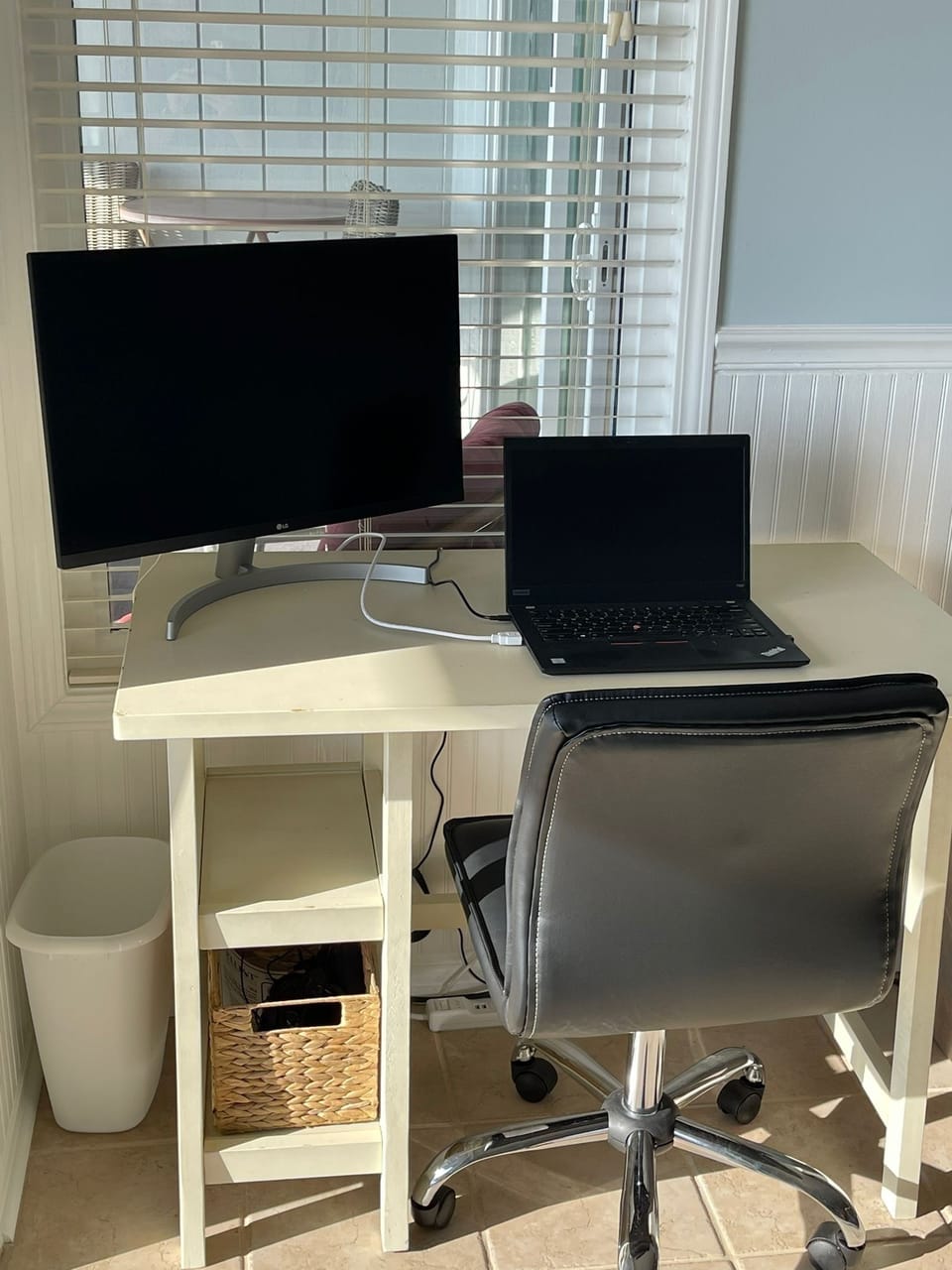 Work station, monitor and laptop not provided