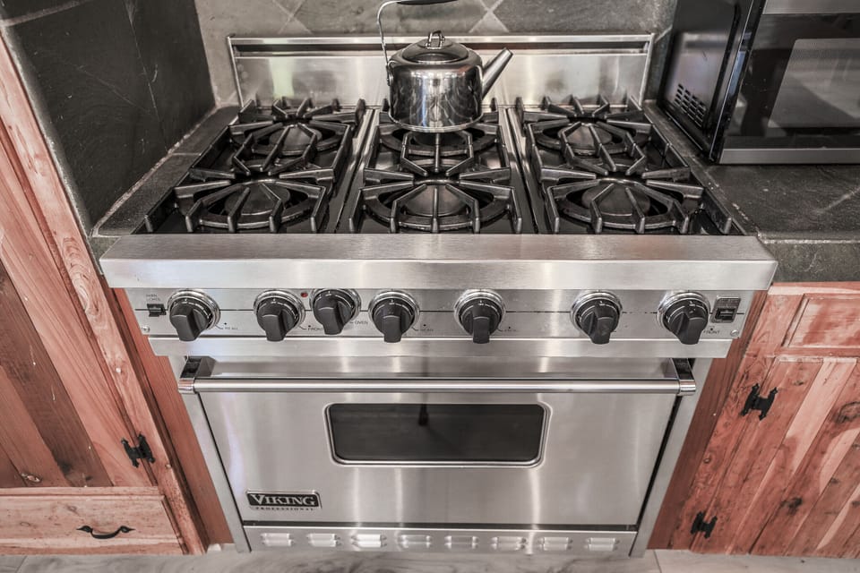  Viking 6 burner gas stove