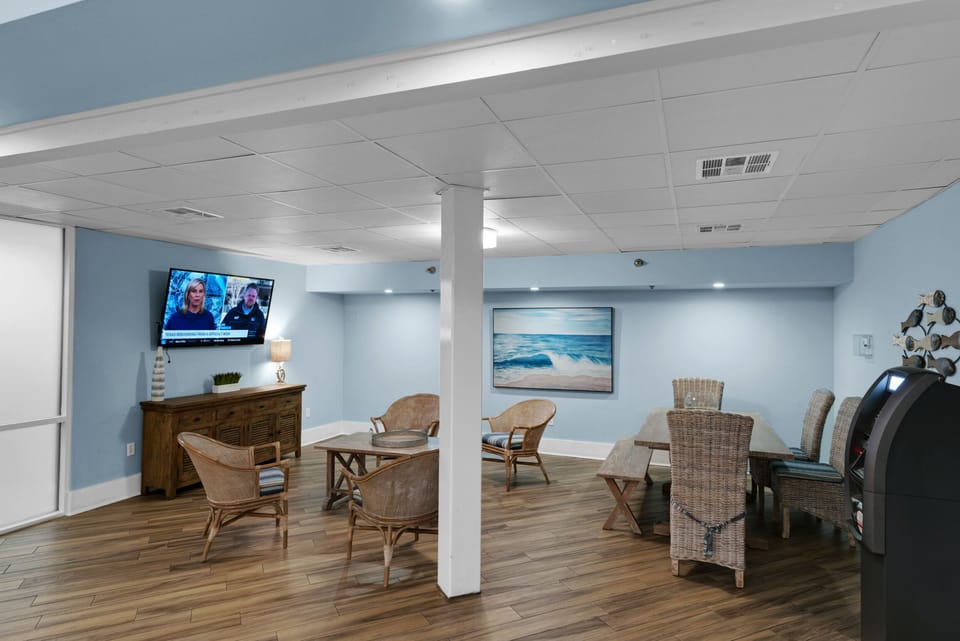 SunDestin lobby sitting area