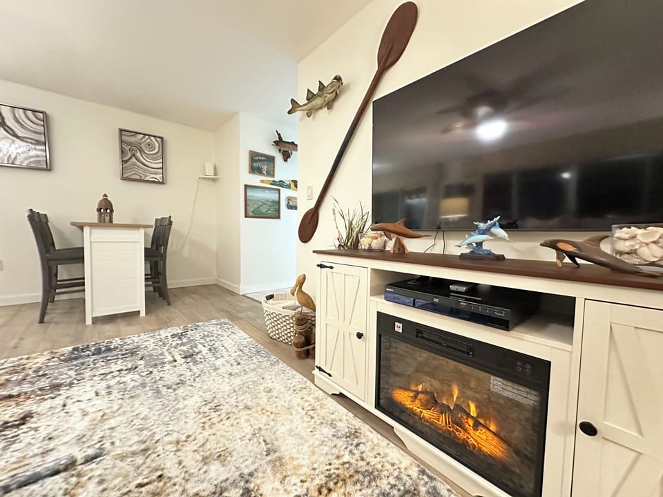 Living room Pic#2