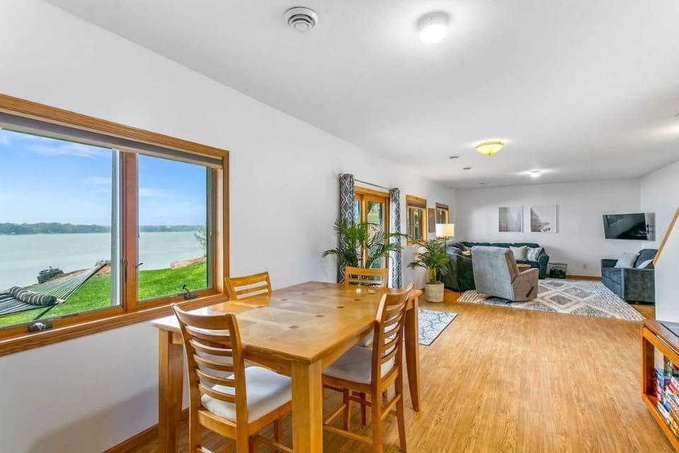 Extra dining area or game/puzzle table.