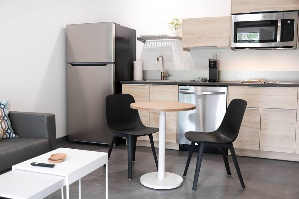 Kitchen (2)