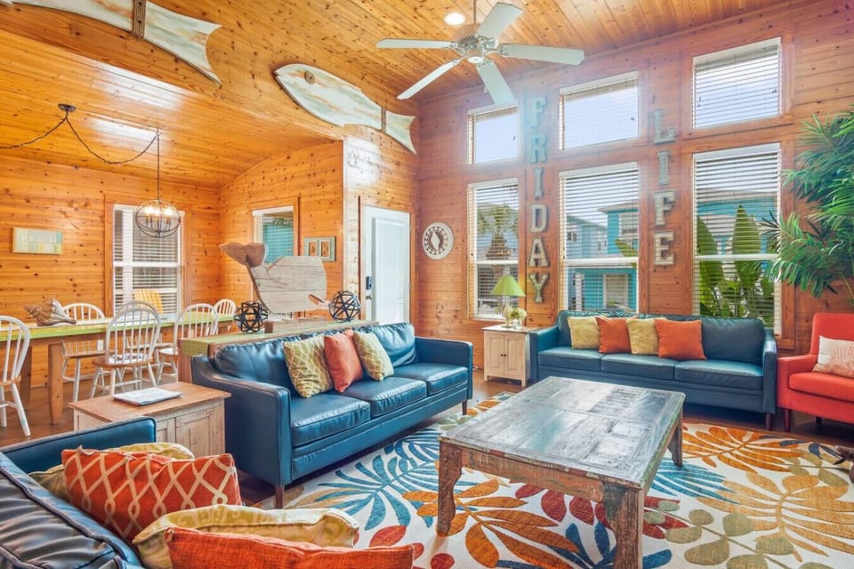 Cozy vibes, beachy style