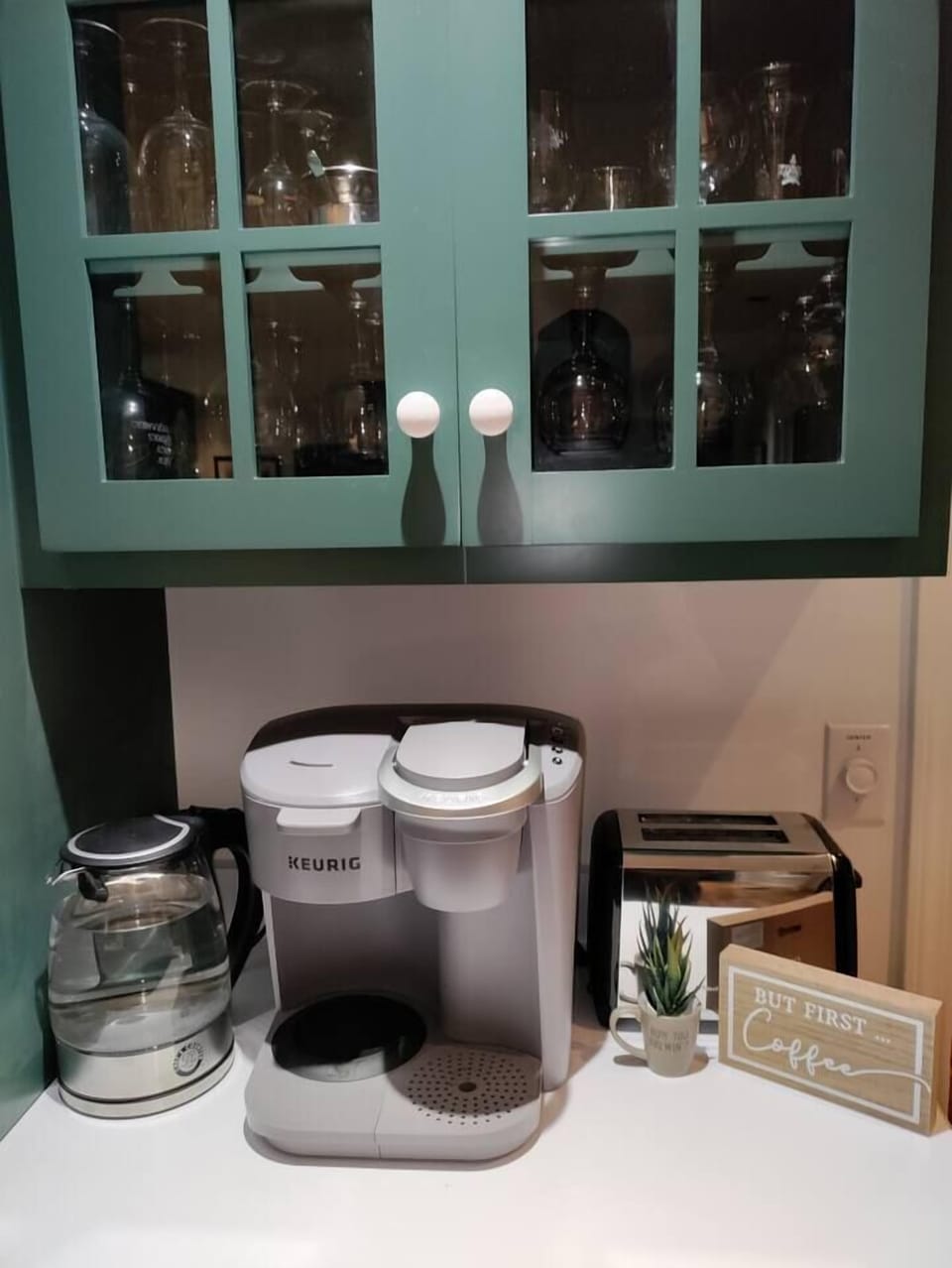 Start your day with our complimentary coffee and tea.