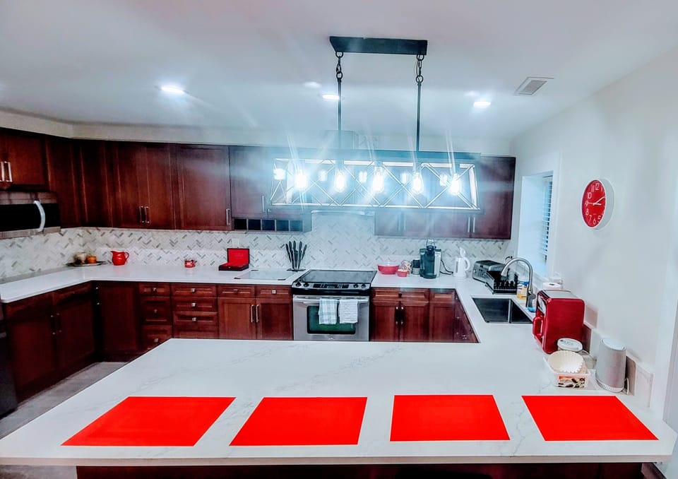 Specious Kitchen great for family cooking and gatherings