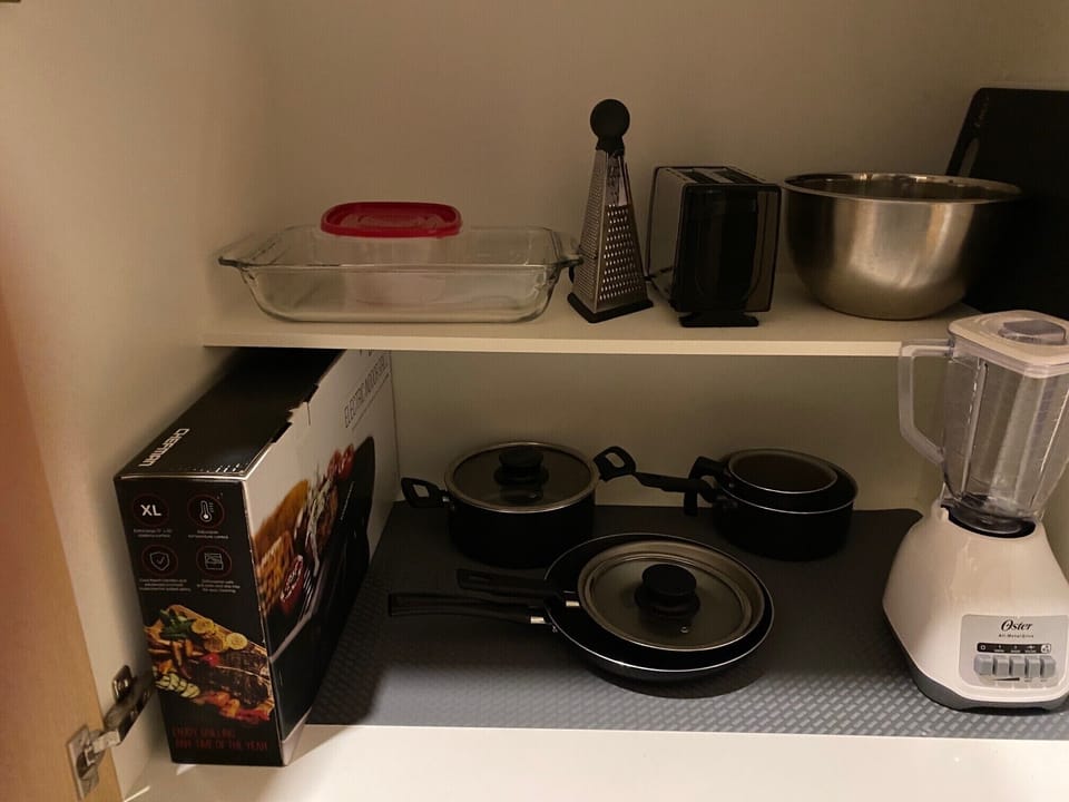 Kitchen equipment 