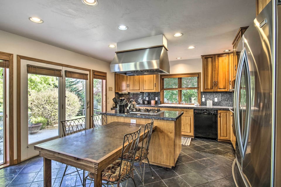 Fully Equipped Kitchen | Cooking Basics | Complimentary Spices