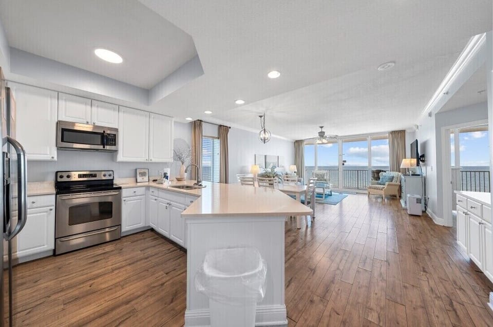 10 San Carlos 801 Kitchen
