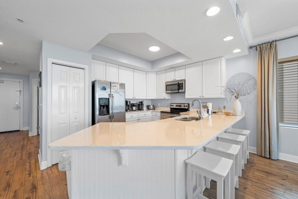9 San Carlos 801 Dining Area