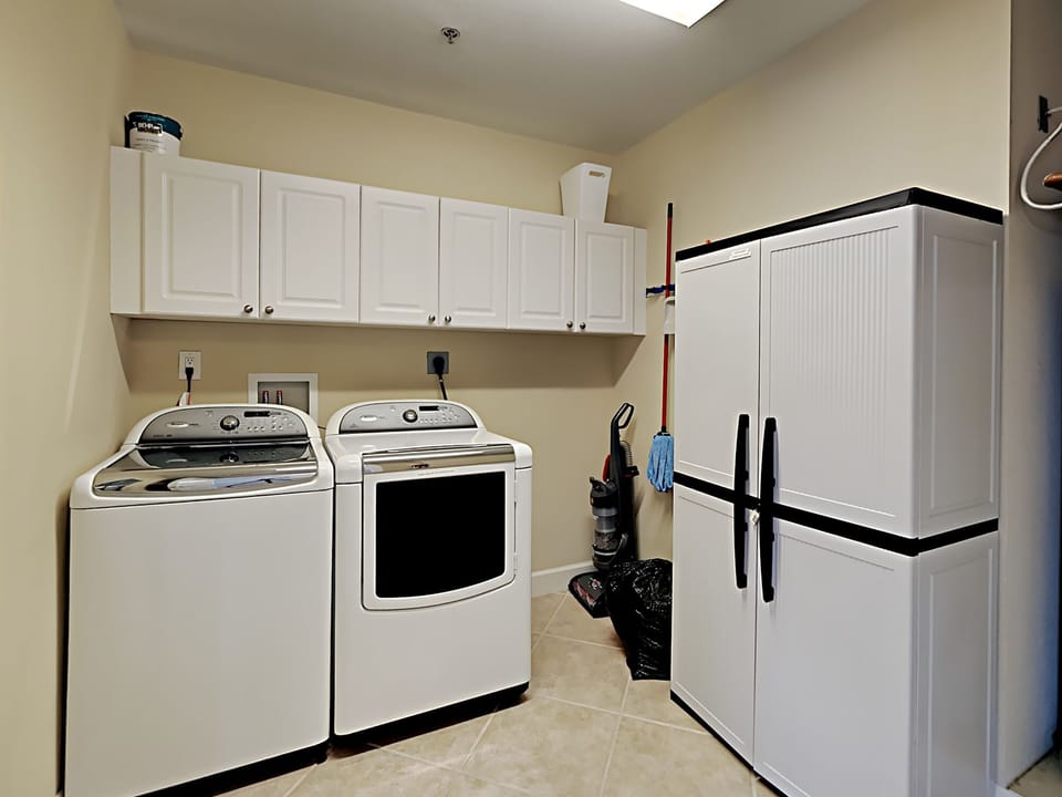 Laundry Room - Washer and Dryer