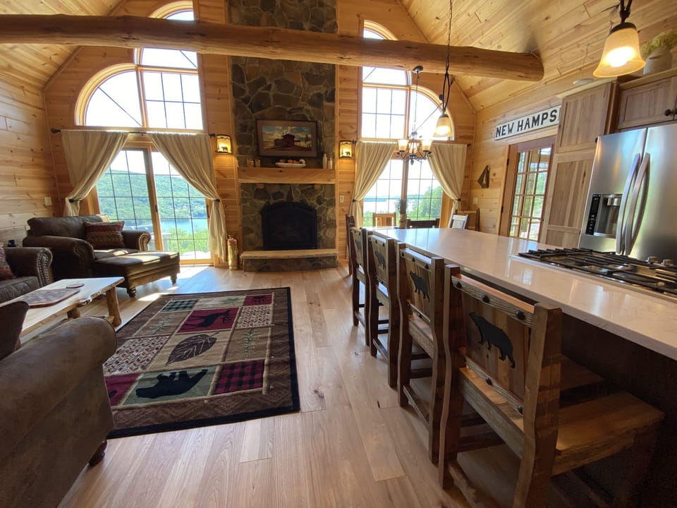 Look at those beautiful windows with that view!