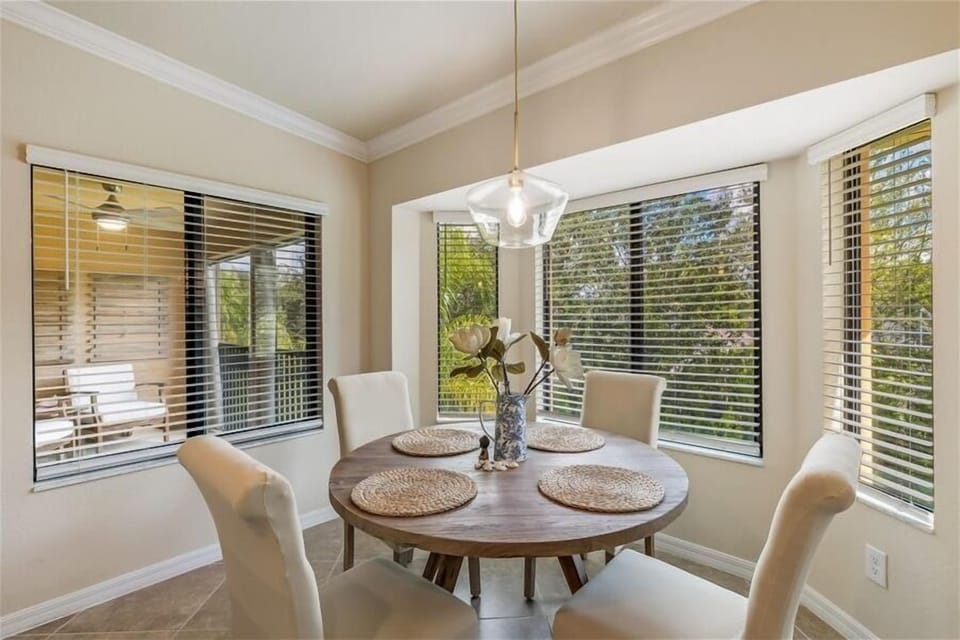 Dining Room Seating for 4