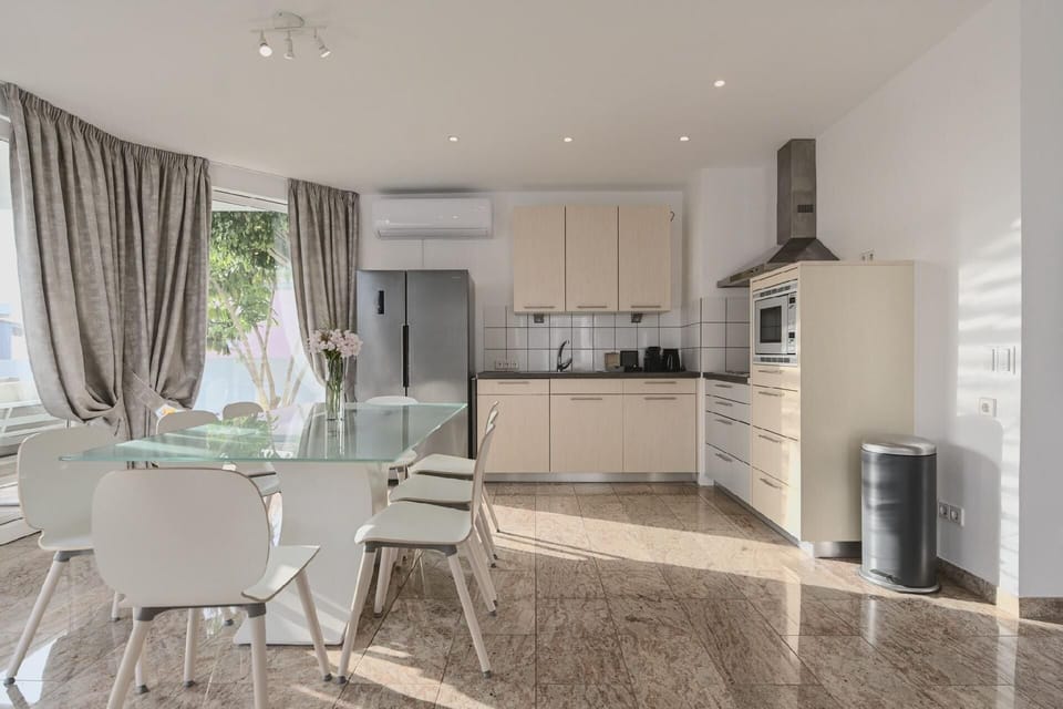 Kitchen area