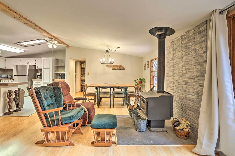 Living Room & Dining Area