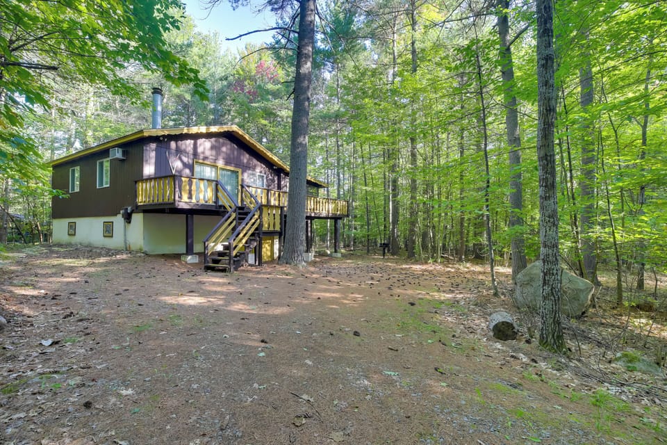 Cabin Exterior | 960 Sq Ft
