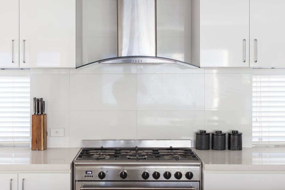 Gas Hob/ Electric Fan Oven