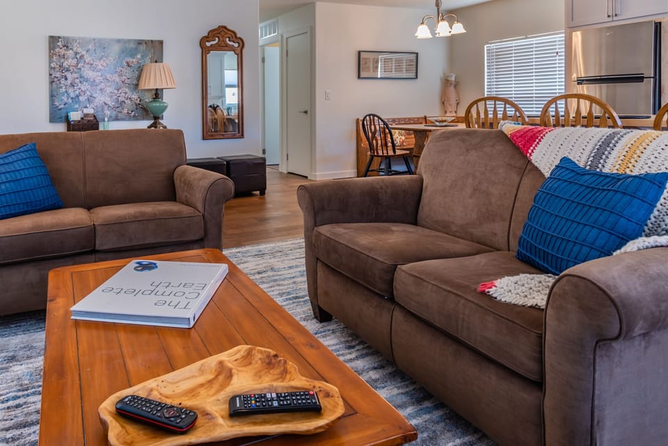 Living Room - Comfy Living Room