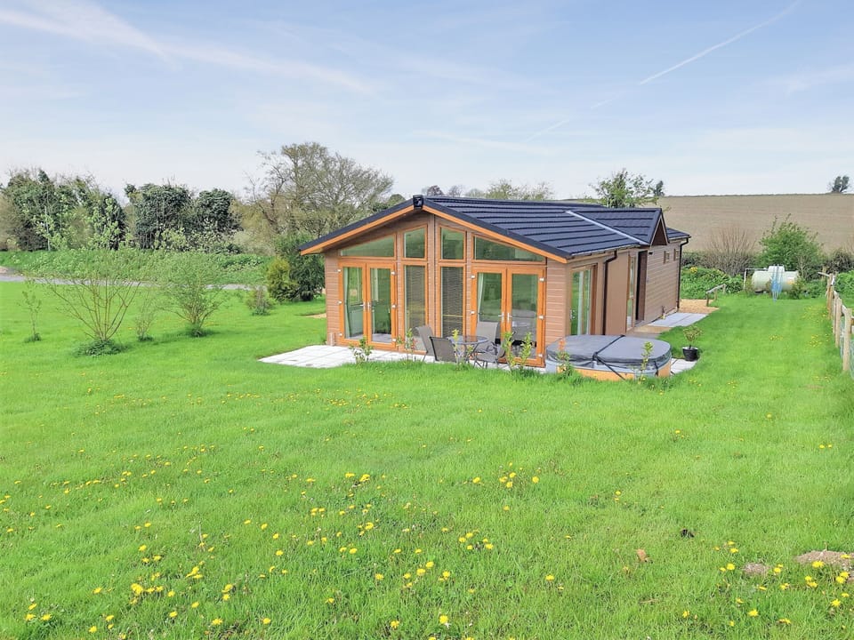 Exterior | Whitey Top Country Lodge - Whitey Top Lodges, Pentridge