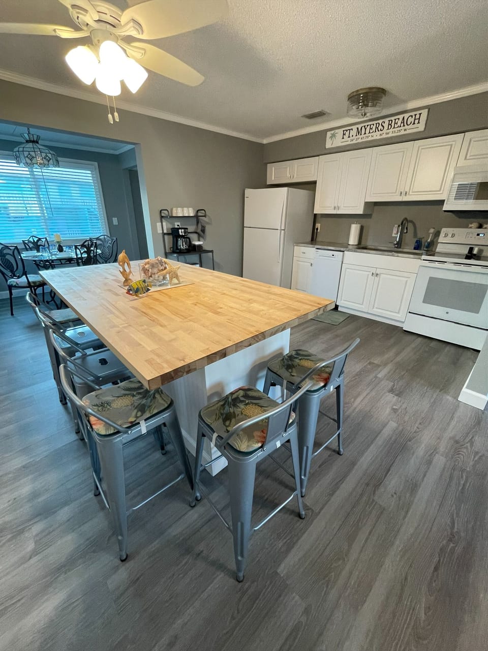 Kitchen Island