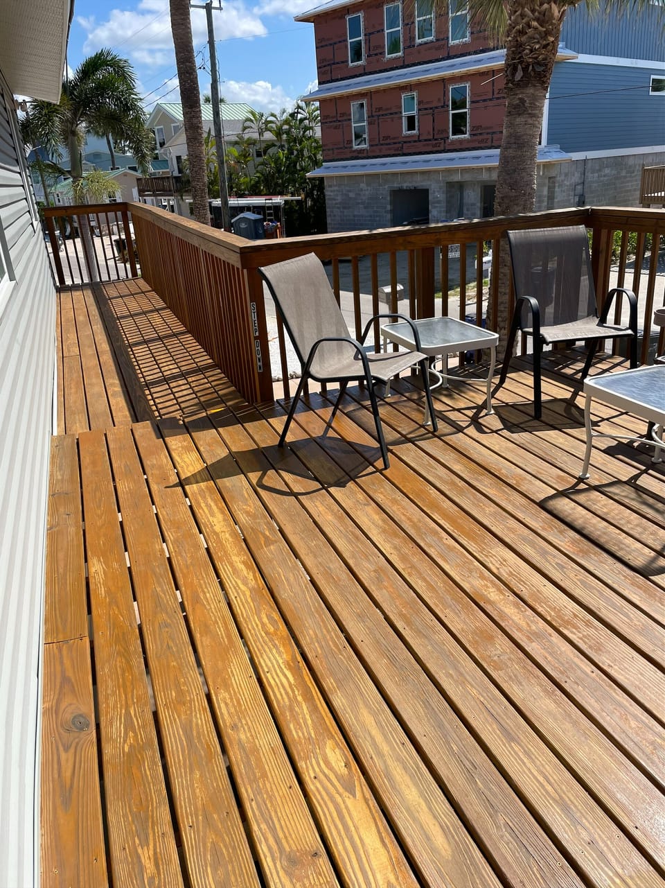 Upper Level Deck