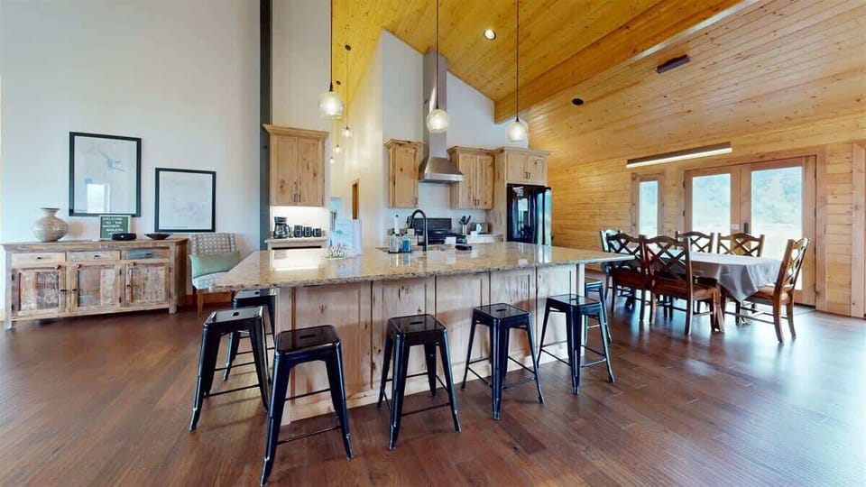 Kitchen Island