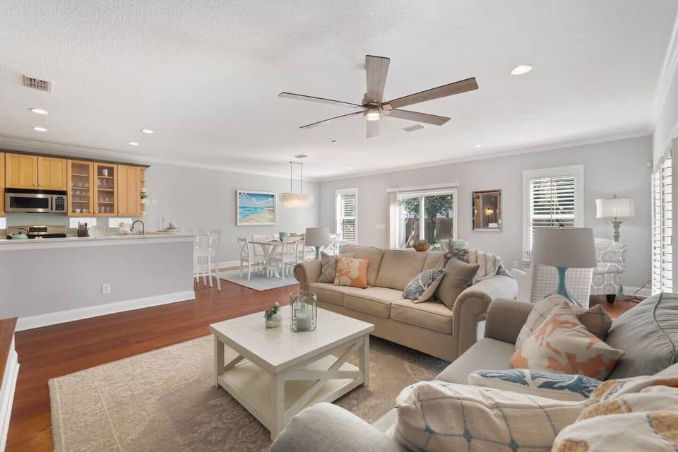 Spacious living room with plenty of seating