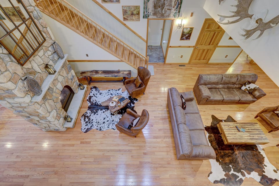 Living room, fireplace view from second-floor balcony 
