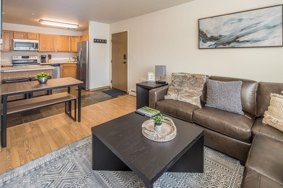 Relax after a day of skiing | Main Level