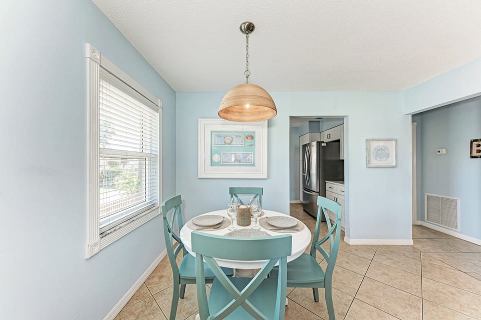 Casa Sierra 205B Dining Room
