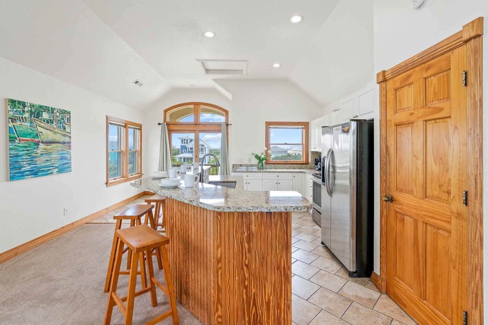 Surf-or-Sound-Realty-984-Momma's-Pearl-Kitchen-1