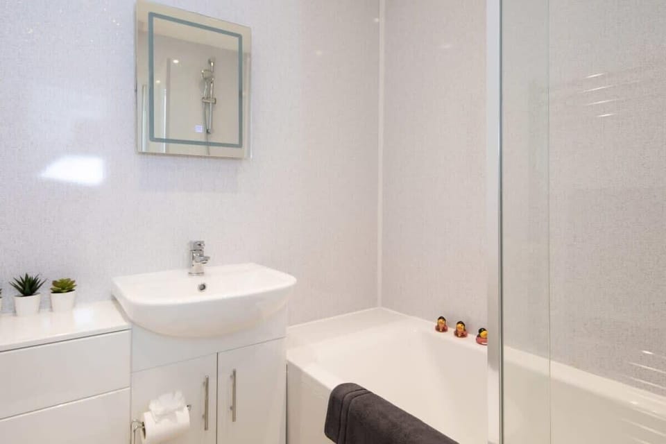 The sparkling central bathroom stocked with all the essentials