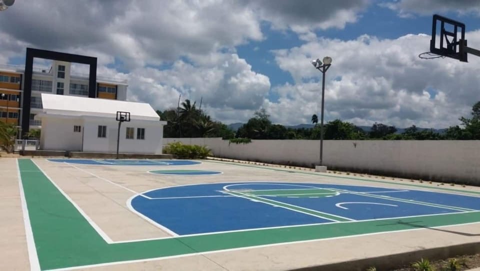 Sport court