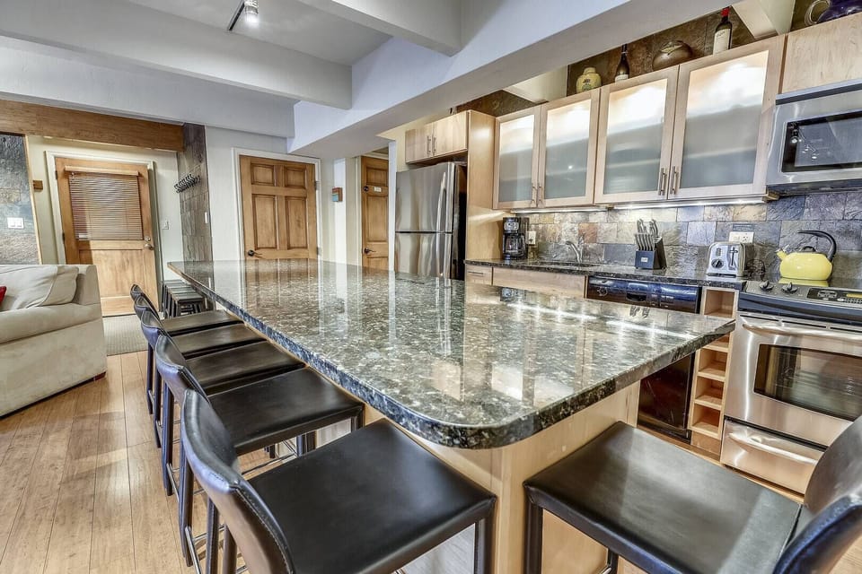 Breakfast Bar