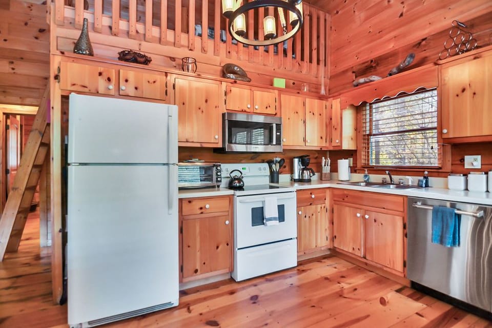 A Full kitchen with everything you need to whip up a meal
