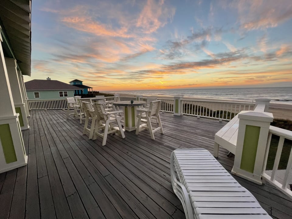 Priceless views from this gorgeous, beachfront retreat!