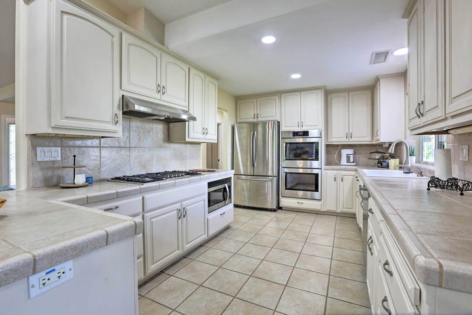 Kitchen | Microwave | Blender