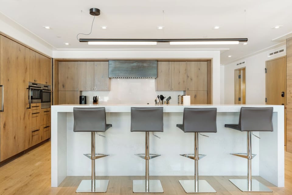 Kitchen Island with Bar Seating